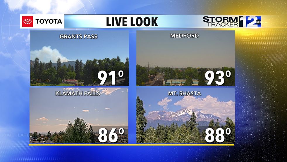 matthoffmanwx's tweet image. Smoke from the Board Shanty Fire is traveling east right into much of the Rogue Valley around Medford with air quality down to unhealthy for sensitive groups. As winds pick up and shift we could see some improvements with smoke and AQ into this evening. More details starting @ 4.
