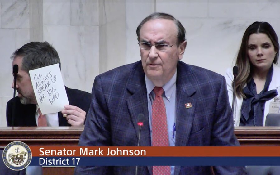 ArkDems's tweet image. Remembering this bold, yet minimalistic art piece by Senate Minority Leader @GregLeding….
If only our Congressional delegation would do the same…