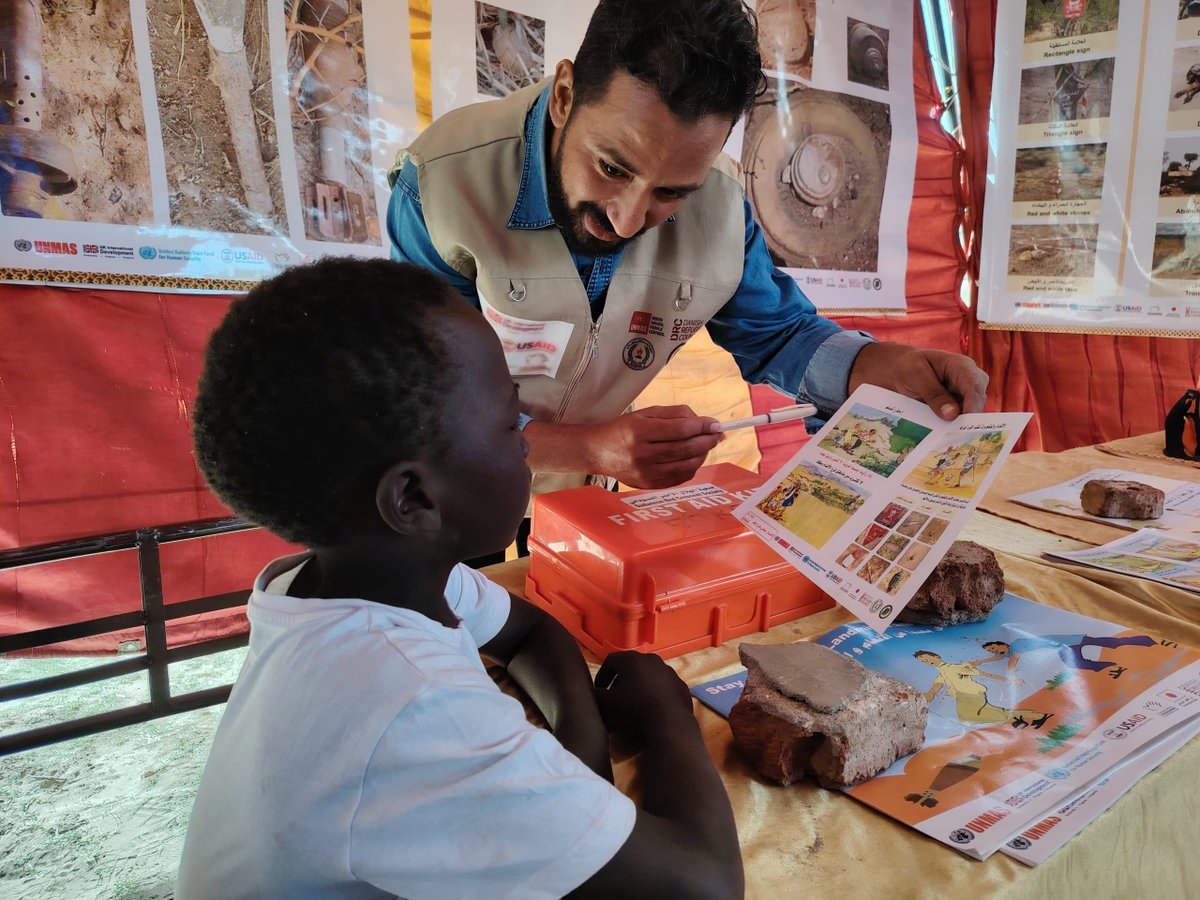 UNMAS's tweet image. 🙏Thanks to #Japan’s support, @UN #MineAction delivered key Explosive Ordnance Risk Education #EORE to 37,843 civilians & 1,249 aid workers, assessed Damazine Airport for @WFP_UNHAS & responded to 119 humanitarian requests with partners @DRC_ngo & JASMAR in #Sudan.
