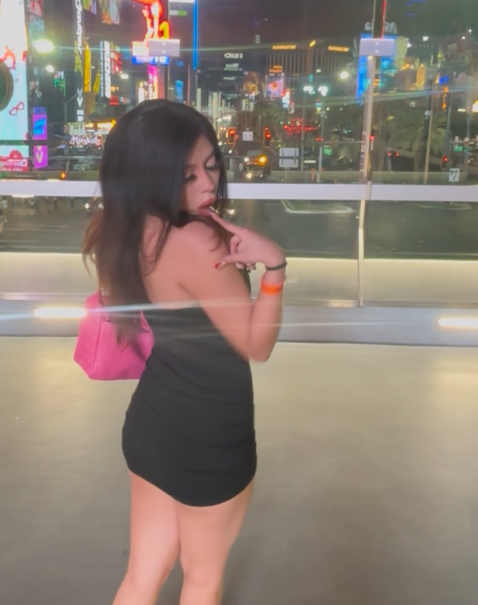 Jackieeerazo's tweet photo. Repost for a 🍒 pic https://t.co/NKnIuFZ1af