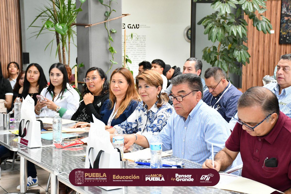 uthuejotzingo's tweet image. 🎤✨ Con gran éxito se realizó el Concurso de Canto en la UTH

Estudiantes demostraron su talento y entusiasmo en un ambiente lleno de alegría y compañerismo…

facebook.com/share/p/174mdg…

#PensarEnGrande
#PorAmorAPuebla