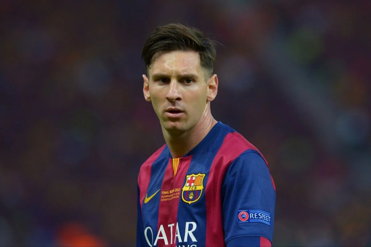 NaikyOh6's tweet image. 🚨🚨🚨 Désire Doué est un joueur plus décisif que Messi en finale de LDC ? 

🇦🇷Messi 2009, 2012, 2015
- 1 but en Finale de LDC (1 G/A)

🇫🇷Doué 2025 : 
- 2 buts et 2 passe D en Finale (4 G/A)

AURA 👑
