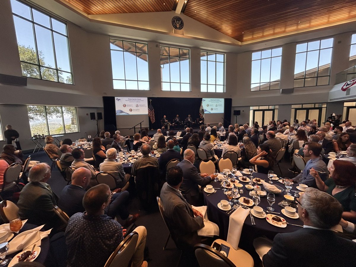 mwdh2o's tweet image. GM Deven Upadhyay participating in an engaging discussion at @SoCalWaterComm event today on “Financing the Future: New Models and Partnerships for Water Investment in California.” #CAWater