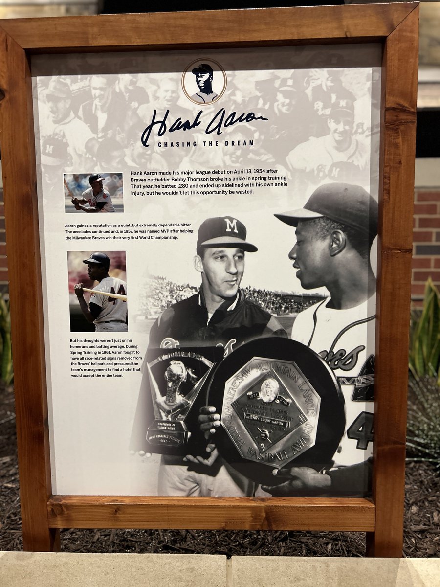 phitter72's tweet image. And to cap off the night, Henry Aaron is represented well at Truist Field.
Actual end of 🧵.