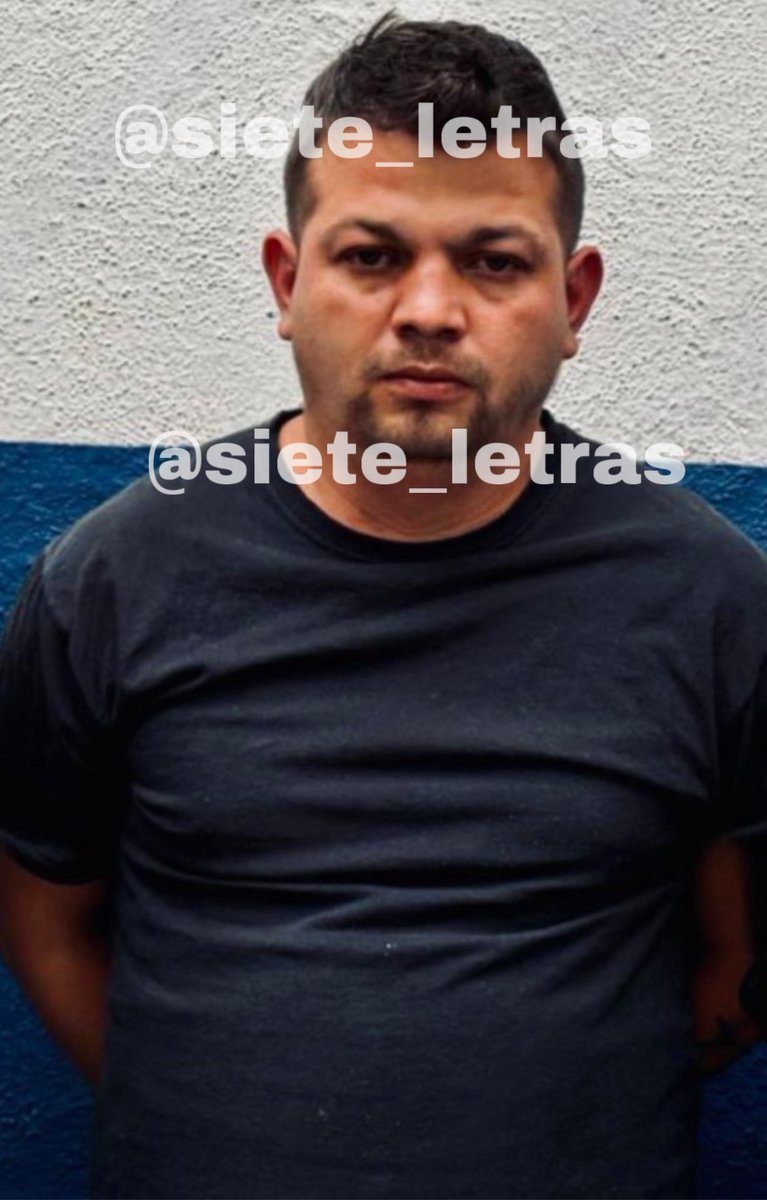 siete_letras's tweet image. Cae sobrino del “Betito”, líder de la Unión:
@SSC_CDMX detuvo a Humberto Mollado Maldonado en @AlcCuauhtemocMx, y lo relacionan con la venta de droga en bares y antros de la zona.
Es derivado de la detención del Rommel. ¿Lo reconoce?