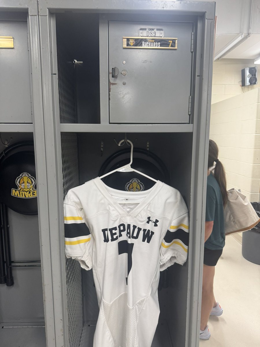 C_Richards_7's tweet image. Thank you @CoachDHyatt for having me up for a visit today. I had a great experience and I’m excited to be back in the fall.@qbdietz @DePauwTigersFB 

@Castle_Football