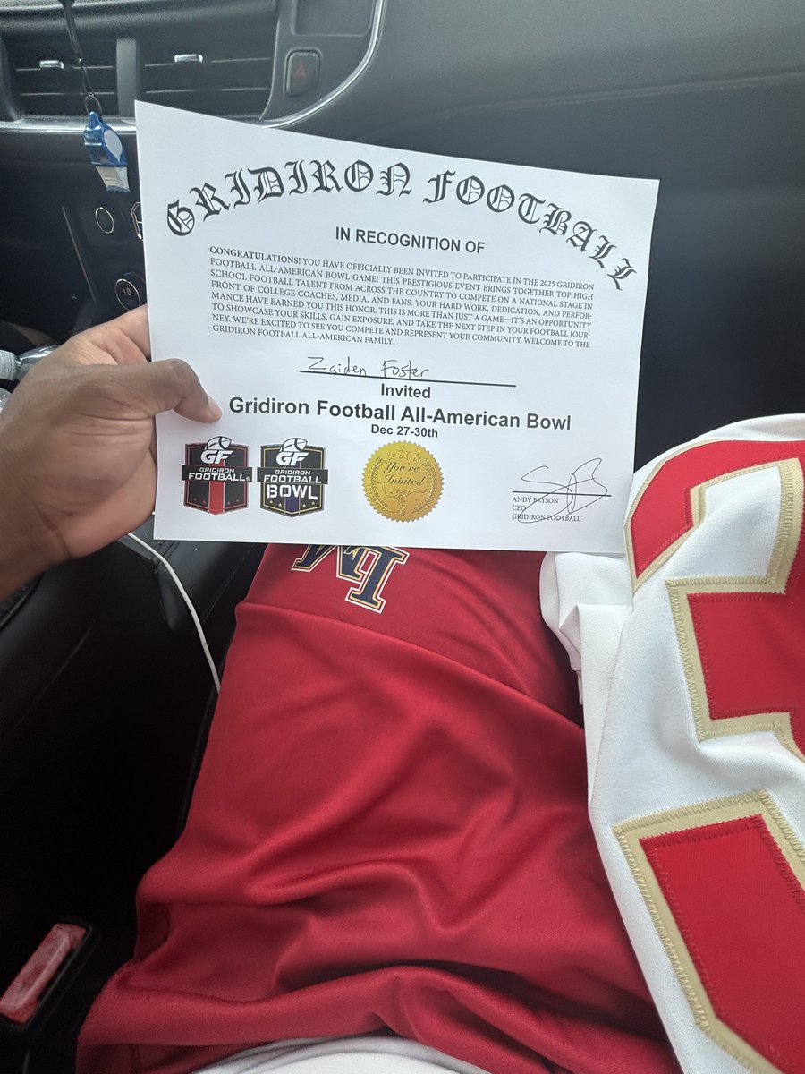 ZaidenFoster1's tweet photo. Blessed to receive an invite to the Gridiron All-American Bowl Game
@GridironFootbal @LibertyMagnetFB @CoachJEdwards26 https://t.co/3ebyIAVq2x