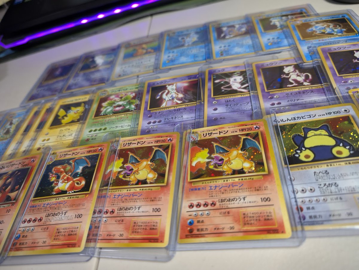 endlessTCG's tweet image. Someone comfort me please🫣
I just cracked open an $1,800 slab just to checkout @TAGgrading's grades and I need a barf bucket.
We'll find out in a week how it went, as well as those 50+ cards you see in the background (each one a 1st edition chase card)..
