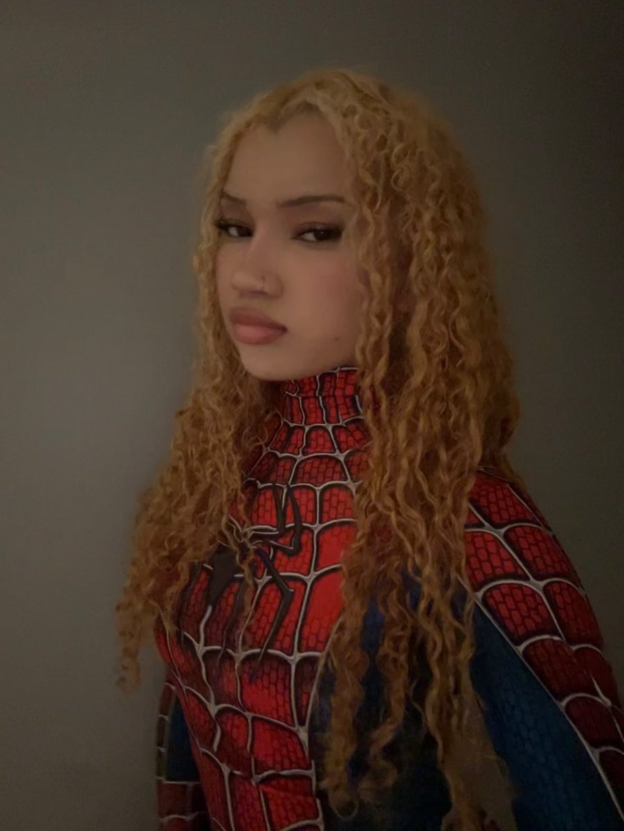 spid3rfemme's tweet image. Spiderfemme here