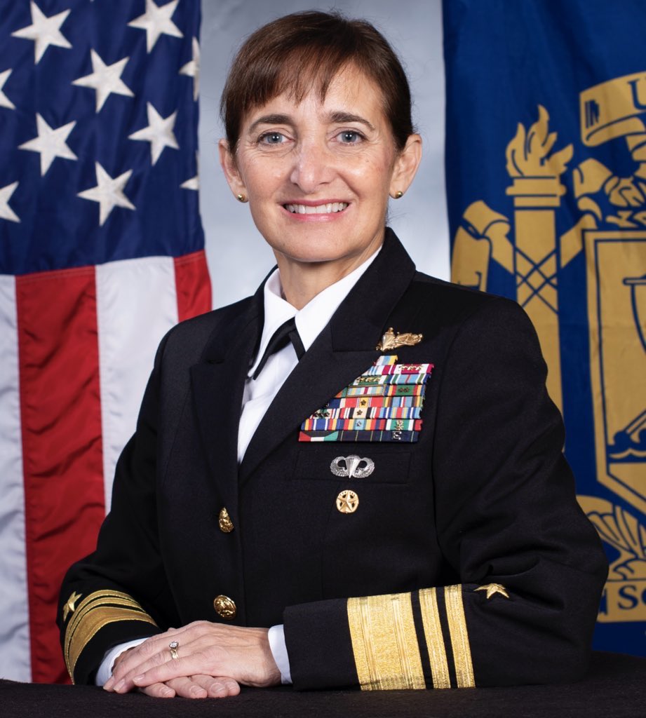 🚨NEW: Defense Secretary Pete Hegseth has removed Vice Admiral Yvette Davids as the first woman superintendent of the U.S. Naval Academy and reassigned her to the Pentagon, giving no reason for the decision.

RETWEET if you stand with Vice Admiral Davids against Hegseth!