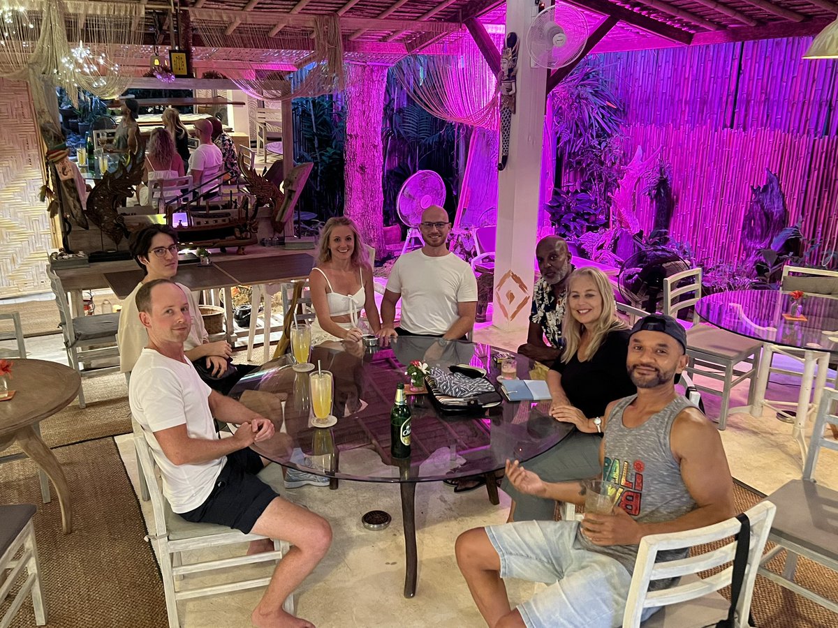 realhardmoney's tweet image. "Now we walk Satoshi's path together."
Threw a crazy little Bitcoin Social this week. And people actually showed up! It was great night. I Spoke with a couple women from different backgrounds that had some previous knowledge/ interaction with Bitcoin, but didn't really knowโฆ
