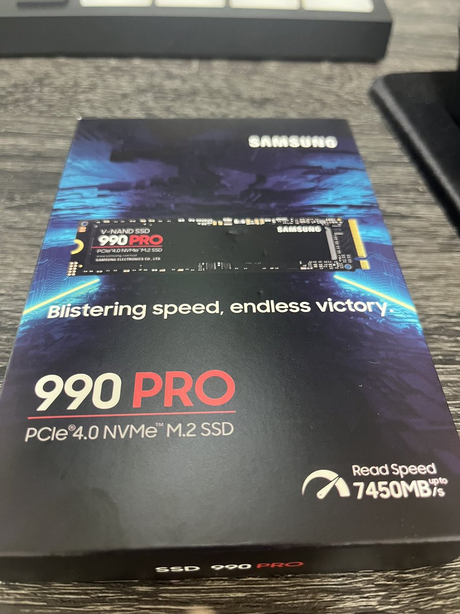 ryosuke_3710's tweet image. my new gear…
SAMSUNGの990PRO！