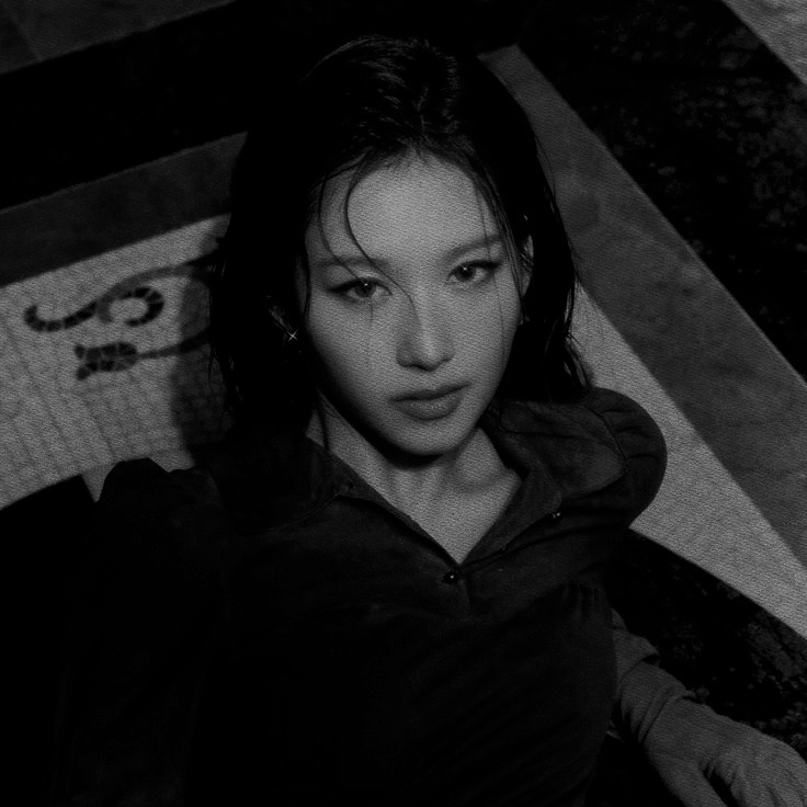 OfMorningSwan's tweet image. ️️️ 
VICTOIRE, 1993.

Pain taught me in ways I’ll never forget—it shaped me into someone else entirely. Have you ever trusted someone so deeply, only to realize it almost ruined you? (ENG/ID)

[Also, I’m on the lookout for more crime/justice OCs to mingle with.]
️️️