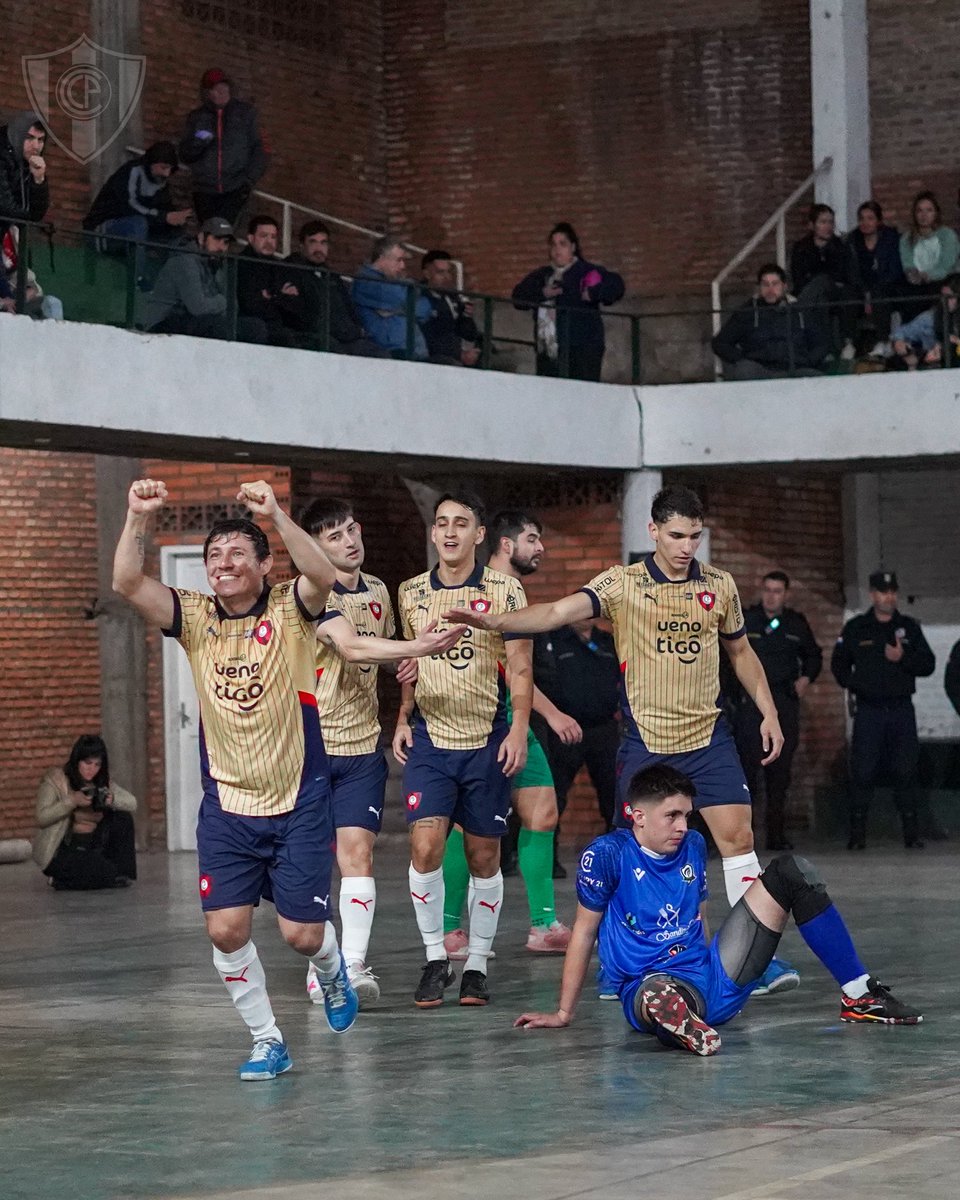 CerroFutsalFIFA's tweet image. 🌪️ ¡𝑮𝒂𝒏𝐨́ 𝒆𝒍 𝑪𝒊𝒄𝒍𝐨́𝒏! 💙❤️