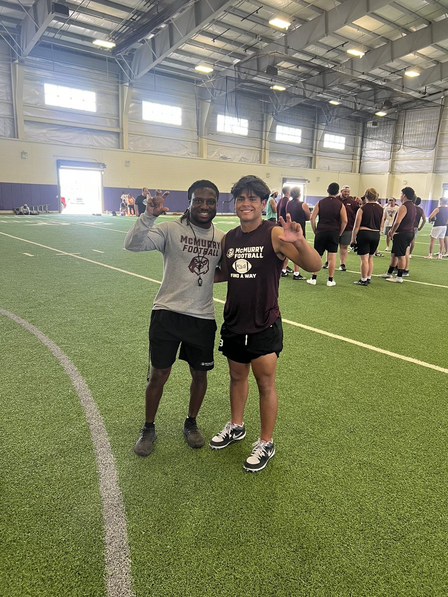 ian24moreno's tweet image. Had an amazing time competing at the @McMURRYFOOTBALL camp‼️ I learned to honor god, honor family, academic excellence, and what a team looks like‼️ Thank you @CoachNealMcM @CoachMNewby @brownfieldIV for the opportunity‼️ #FAW @CoachErnGarcia @DaileyCraig @Seguin_Football