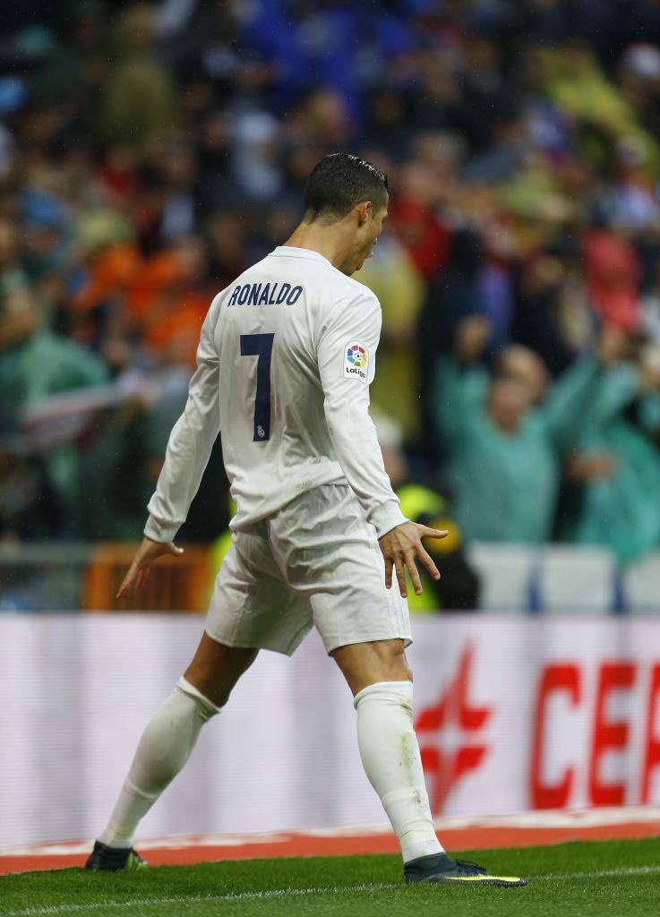 CR7HQ_'s tweet image. Real Madrid CF v Real Sporting de Gijon - La Liga
on November 26, 2016
#CristianoRonaldo #RealMadrid
