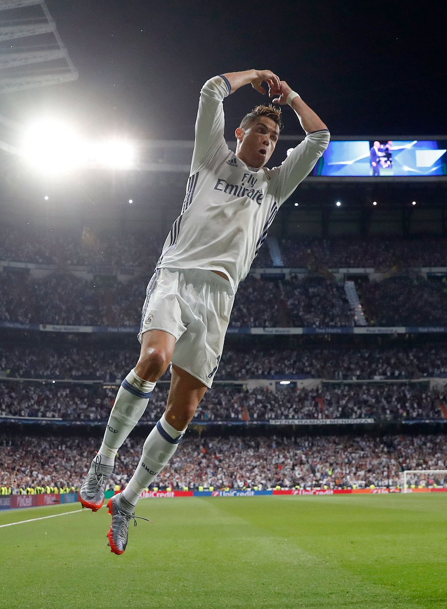 CR7HQ_'s tweet image. REALMADRID-ATLETICO
on May 2, 2017
#CristianoRonaldo #RealMadrid