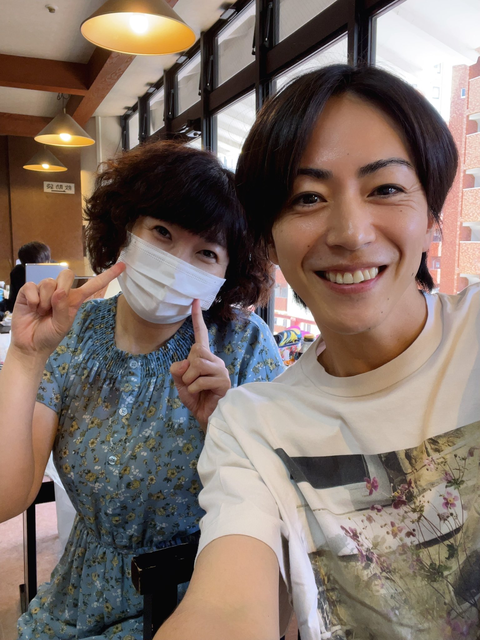 GLITTER 廣瀬智紀 ファースト写真集　コメントサイン入り fit=scale-down,w=1200