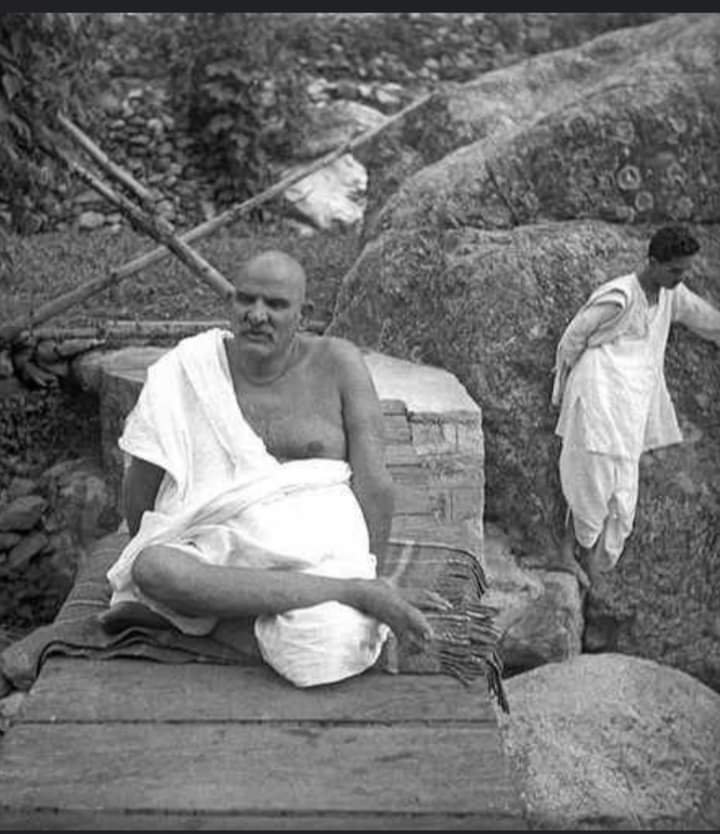 जय बाबा नीम करोली महराज 💐🙏