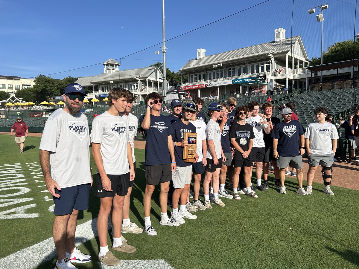 MCA_BSB's tweet image. Thanks @RidersBaseball for having the squad out and recognizing our State Championship!