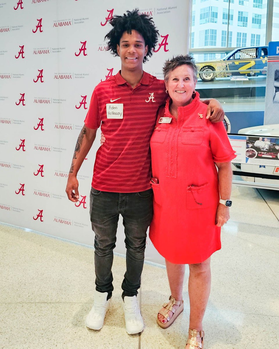 UAAlumniAssoc's tweet image. The Tide rolled into Charlotte this week! #TideOnTour featured a Q&A with Coach Deboer, Coach Oats and Crimson Tide student athletes. It was a night full of Bama pride. 🐘❤️ Don’t miss the next stop as the tour rolls on to New York City next week!