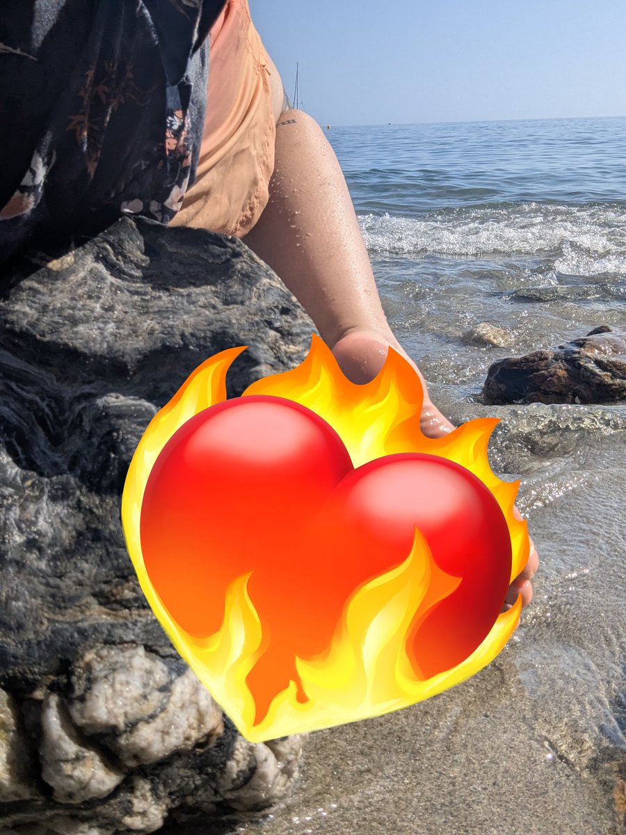 2girls1shoe_'s tweet photo. What beach view does the most for you??💦🏖️

dm to buy crystal clear pics or videos..
https://t.co/vUFJ3C7yG7

#xcontent #feetpics #sellingcontent #nsfwtwt #titpics #sellingnudes #nudebeach #toplessbeach #sandytoes #beachpics #sweaty #comission https://t.co/MfVgSSvtjC