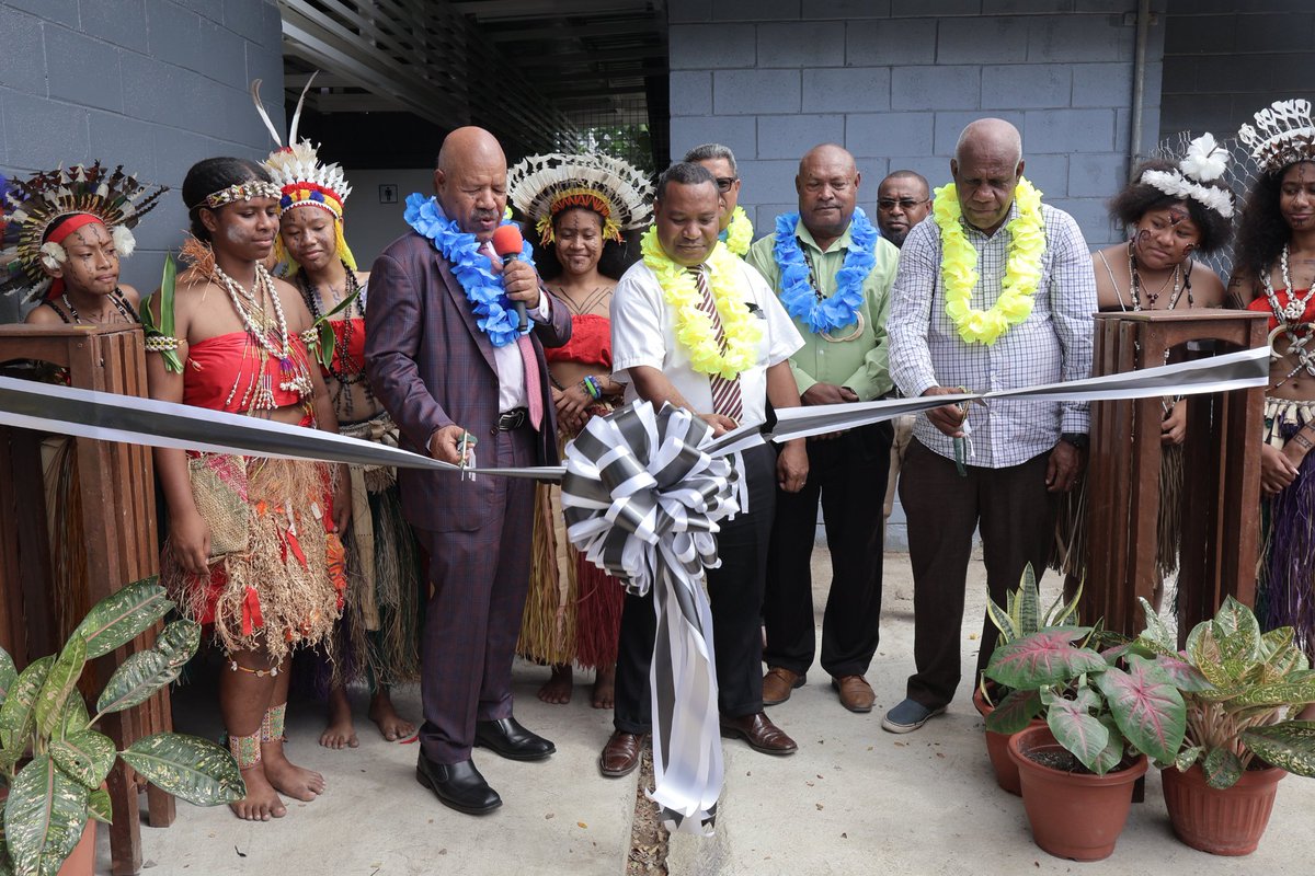 Ch_JesusChrist's tweet image. In service to their community, Primary children cleaned a shelter in Peru, The Church of Jesus Christ of Latter-day Saints helped residents of the Marshall Islands improve safety and sustainability, and a hospital in Togo received new dental and medical equipment.
“The Lord…