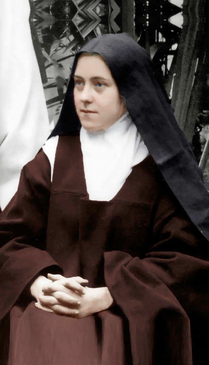 catholicashlyn's tweet image. “I desire neither death nor life. Were Our Lord to offer me my choice, I would not choose. I only will what He wills, and I am pleased with whatever He does.” - St. Thérèse of Lisieux