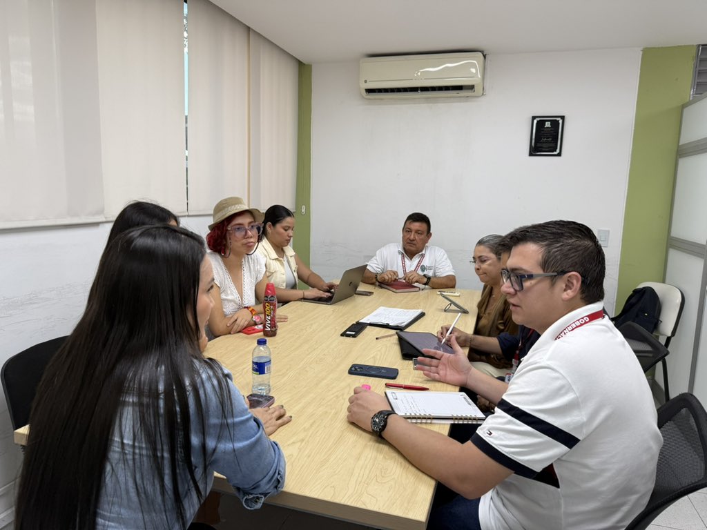 GoberNorte's tweet photo. @Indenorte_ Esta articulación institucional es clave para que la #TarjetaJoven brinde más acceso a programas, espacios y eventos deportivos. 🏆⛹️🥎

¡Porque cuando trabajamos en equipo, los resultados se multiplican! 💥👏🏼 https://t.co/yyHA4GzLwr