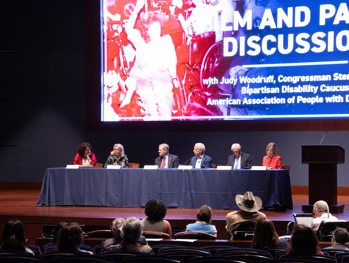 RepStenyHoyer's tweet image. Thank you to all who joined our screening & panel discussion on 'Change, Not Charity: The Americans with Disabilities Act.'
I am proud to have helped champion the passage of the #ADA & honored to be a part of a film that captured our fight to do so. I will continue working to…