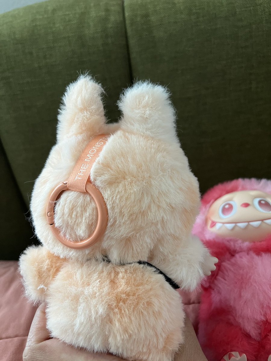 kga ࿊ (@featherfever) on Twitter photo YA’LL!!!  JIN’S GUITAR CHARM FITS ON A LABUBU PERFECTLY 🎸 #jin #labubu #bts #RUNSEOKJIN_epTOUR_ YA’LL!!!  JIN’S GUITAR CHARM FITS ON A LABUBU PERFECTLY 🎸 #jin #labubu #bts #RUNSEOKJIN_epTOUR_