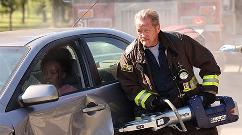 My24Milwaukee's tweet image. Firehouse 51 contends with chaotic personal lives & life-threatening calls on #ChicagoFire TONIGHT at 7P.