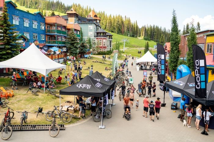 Set high in British Columbia’s Okanagan Valley, SilverStar offers an exciting mix of beautiful alpine hiking trails, scenic gondola rides (accessible &amp; pet friendly), and adrenaline-fueled mountain biking for all level of riders. 

canadream.com/blog/july-2025…