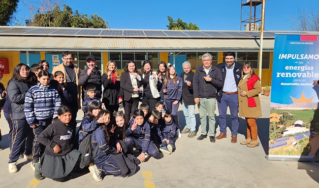 Radio Festival (@radio_festival) on Twitter photo Escuela San Jose de Catemu inaugura su Sistema Fotovoltaico
➡️ radiofestival.cl/?p=165128
✅ <a href="/EnergiaValpo/">Energía Valparaíso</a> Escuela San Jose de Catemu inaugura su Sistema Fotovoltaico
➡️ radiofestival.cl/?p=165128
✅ <a href="/EnergiaValpo/">Energía Valparaíso</a>