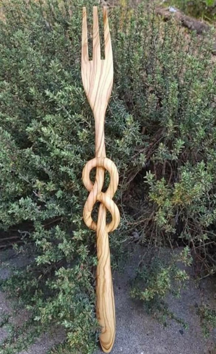 wrwassociation's tweet image. No 1 looks good but I can’t see it in the block might be AI No 2 is definitely a carving & a good one No3 is a nice Celtic cross No 4 would make a nice carving for the weekend 😊
