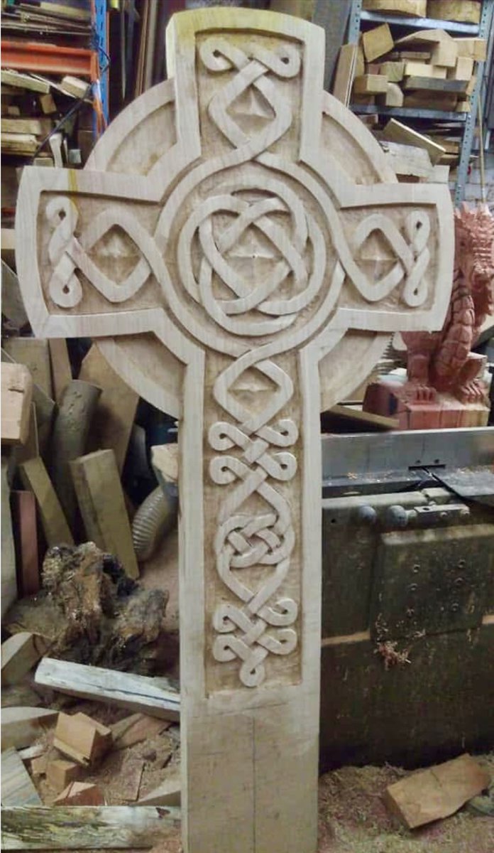 wrwassociation's tweet image. No 1 looks good but I can’t see it in the block might be AI No 2 is definitely a carving & a good one No3 is a nice Celtic cross No 4 would make a nice carving for the weekend 😊