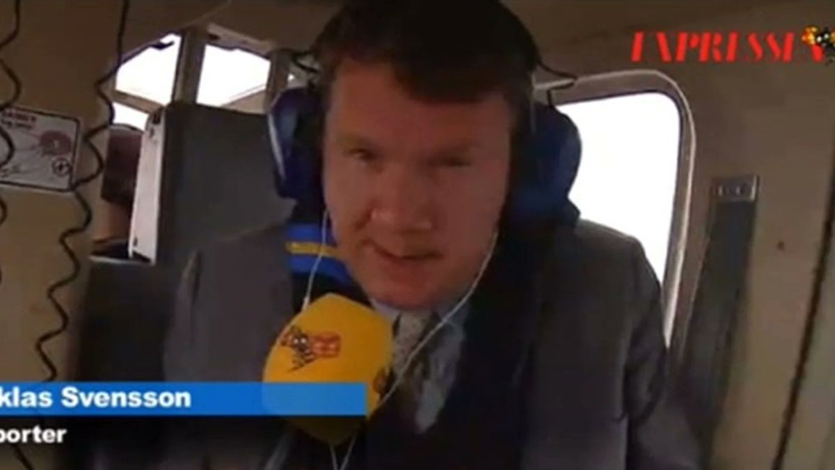 Redaktioner, morgondagens etta. Skicka upp helikoptern. Håll gränsen.

Fientlig flotta siktad.