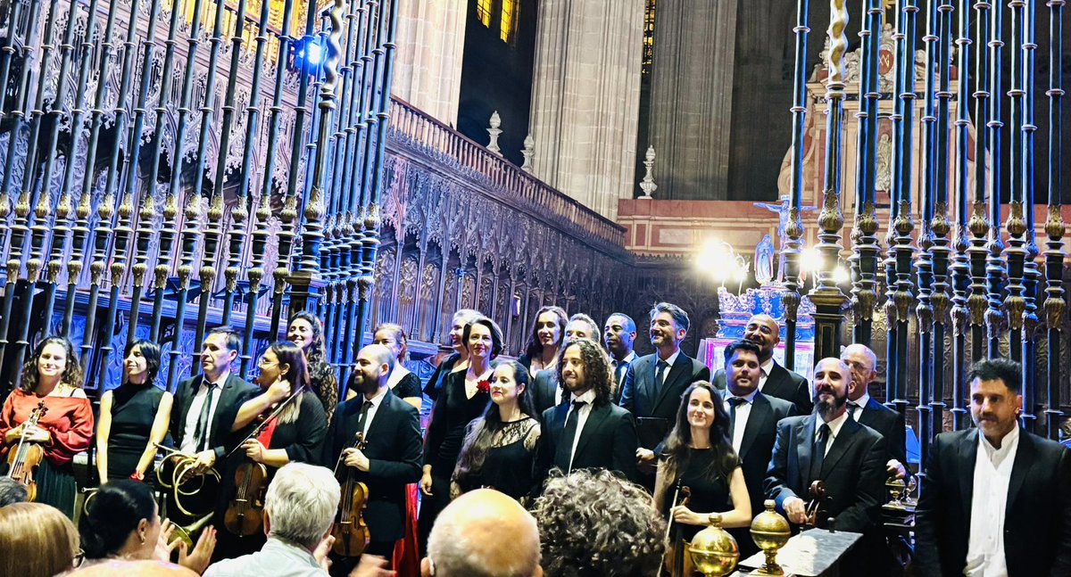 Una bellísima misa de #MontónyMallén recuperada para una gran ocasión en la <a href="/catedralsegovia/">Catedral de Segovia</a> con <a href="/NereydasILLAN/">Nereydas</a> y <a href="/ILLANJavierUlis/">Javier Ulises Illán</a>. Estupenda segunda jornada del <a href="/musegfestival/">MUSEG Festival de Segovia</a> 👏🌟