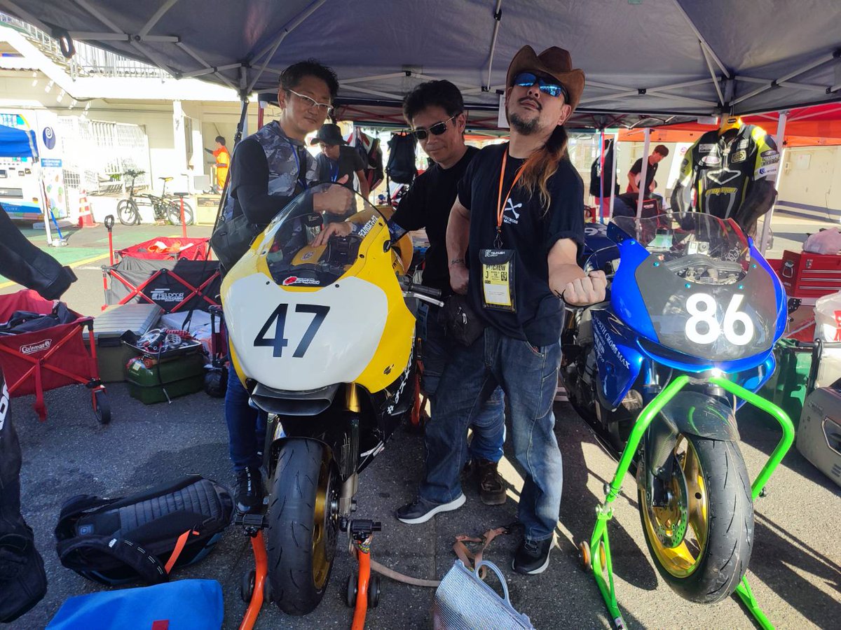 おはようございます✋
きたぜツーリストトロフィー
今日はデスクロスでありチームIZUだ‼️
IZUさんも頑張ってください
デスクロスがついてます😊

皆様、リポスト宜しくお願いします‼️
<a href="/izun0dancer/">ＩＺＵ</a> 
#チームIZU