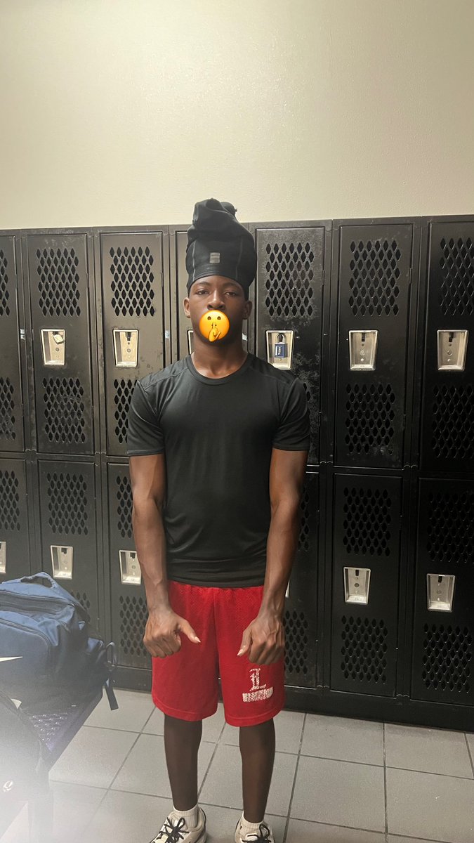 figgsdatruth's tweet image. If you seen me a year ago you know now I’m coming for it all 🐶 ! #WeightRoom #GAINS #BreakoutSzn