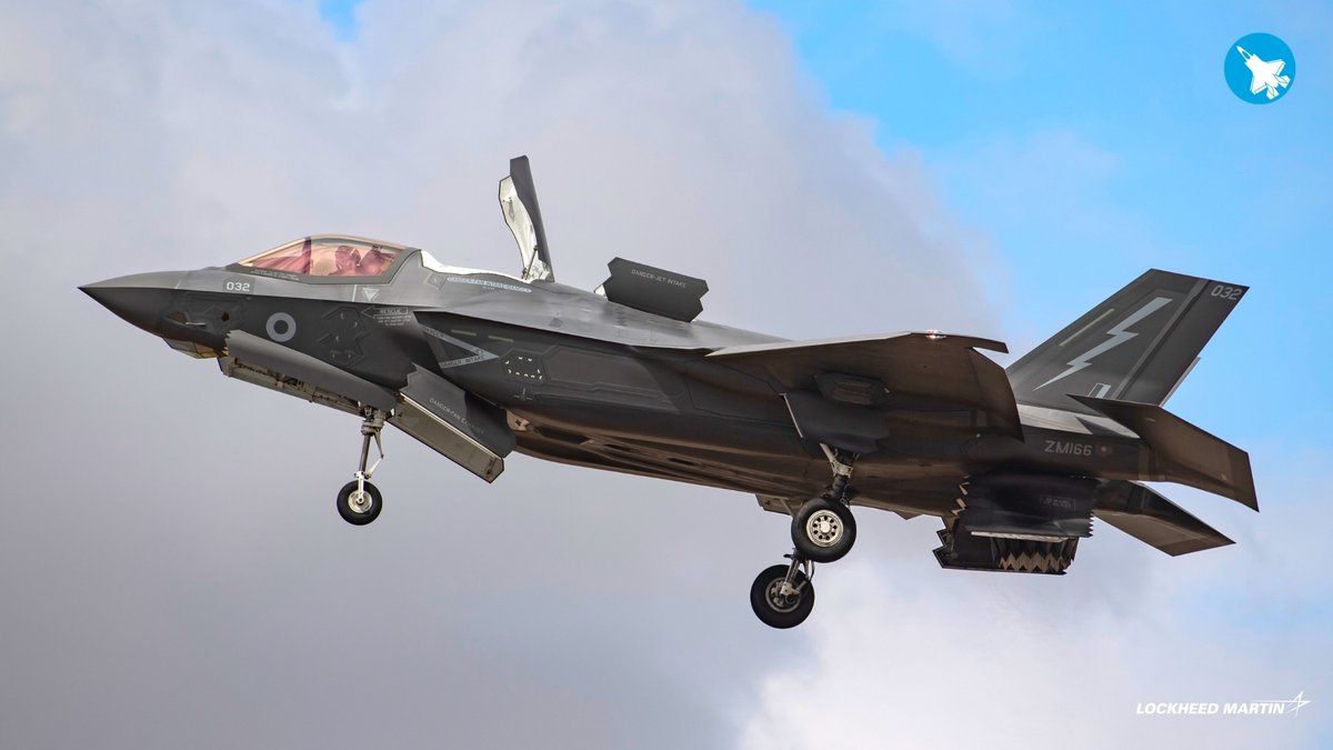 thef35's tweet image. The F-35 is putting on a show at #RIAT25, including an electrifying flight demo from @RoyalAirForce F-35s! ⚡️
With unmatched sensor fusion and all-domain awareness, it’s ready for today’s missions and tomorrow’s challenges.