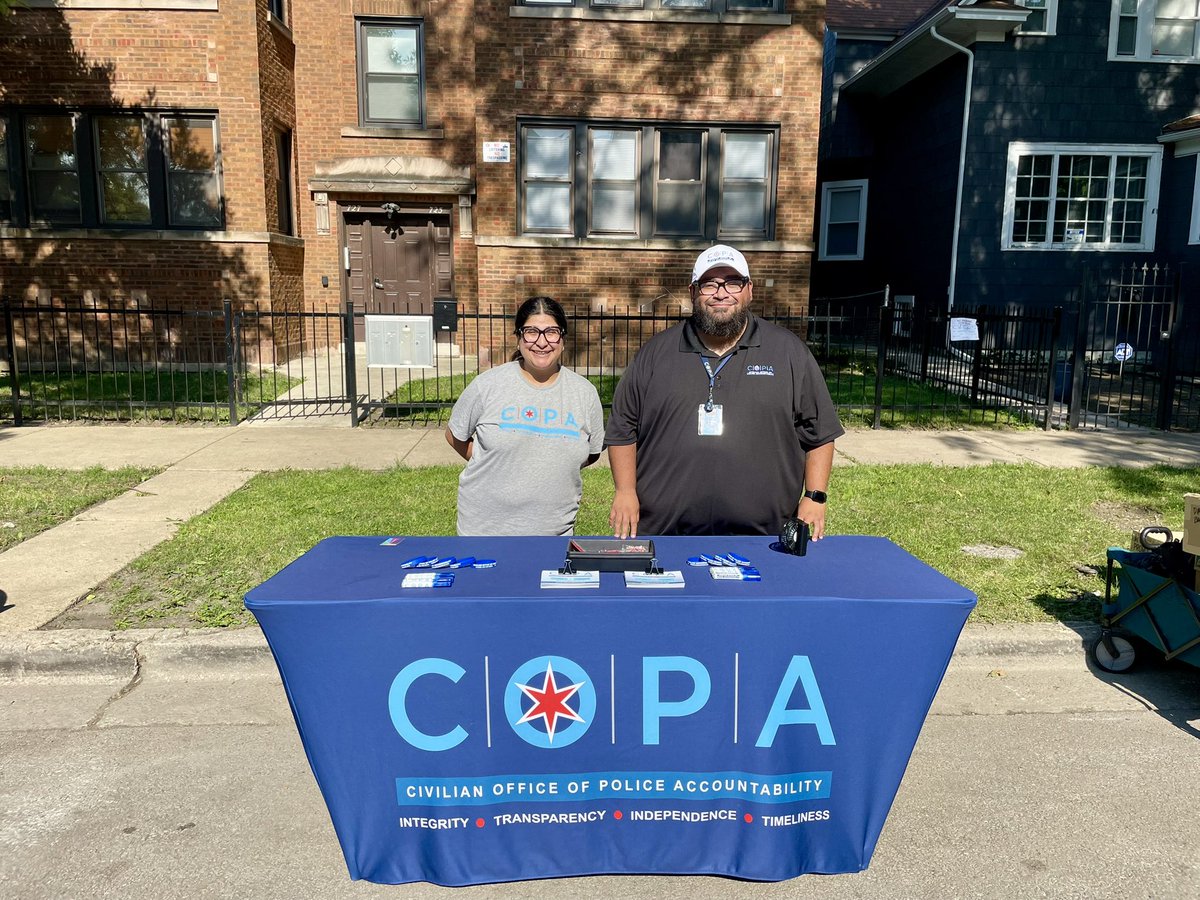 ChicagoCOPA's tweet image. Today, COPA attended the @ChicagosMayor Take Back the Block activation in the Austin community. City agencies were on hand to support in resident requests, there was food, giveaways, & activities. COPA was informing on our role in police accountability. #COPAInTheCommunity