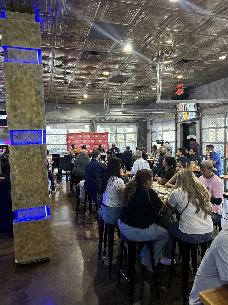 Hanging at The District West with <a href="/600espnelpaso/">600 ESPN El Paso</a> ⚒️🆙