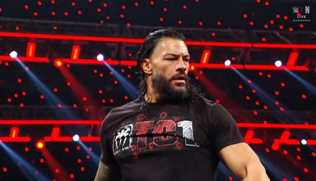 Roman Reigns really came back and snatched that cornball Cody Rhodes chain away 

I’m KUH RYING 😂😂🔥🙏🏽