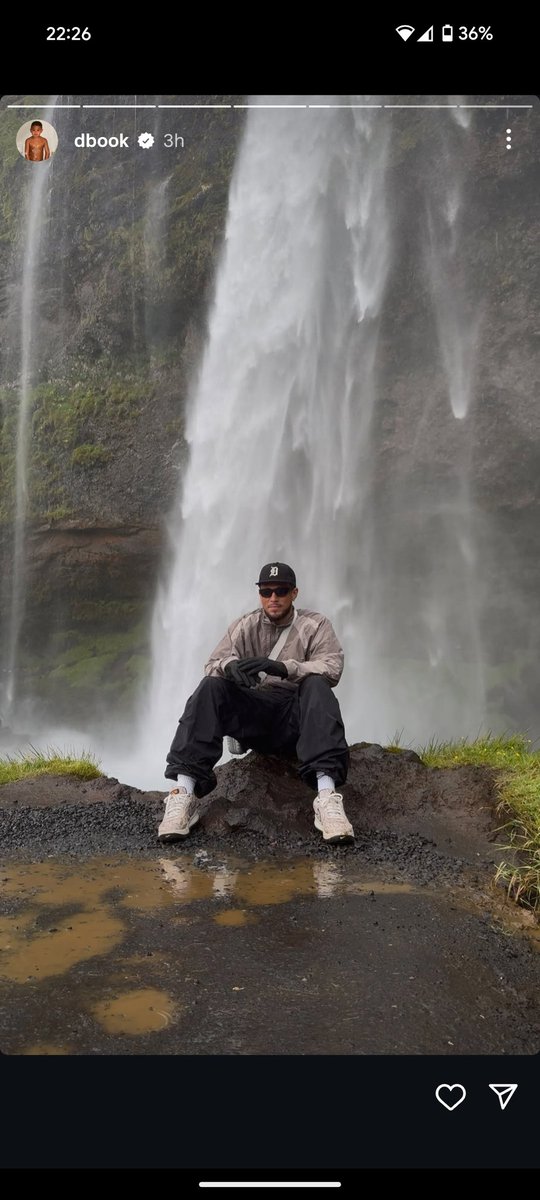 Freistandi fyrir aðdáendur Phoenix Suns að fara í bíltúr um suðurland á morgun og reyna að hitta nýjasta Íslands vininn, Devin Booker! #nbaisland