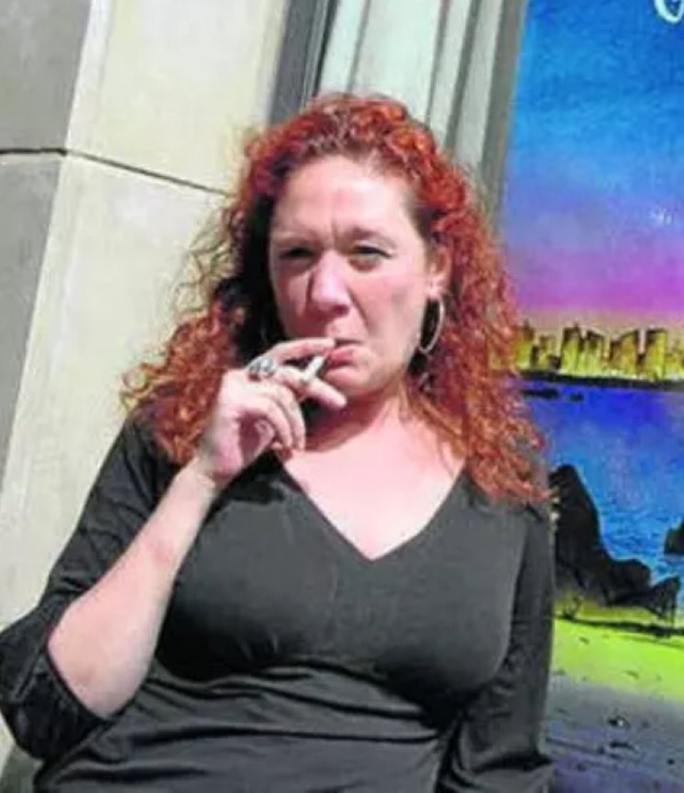 ATM43757756's tweet image. Nadie mejor que esta mujer para identificar a JB.