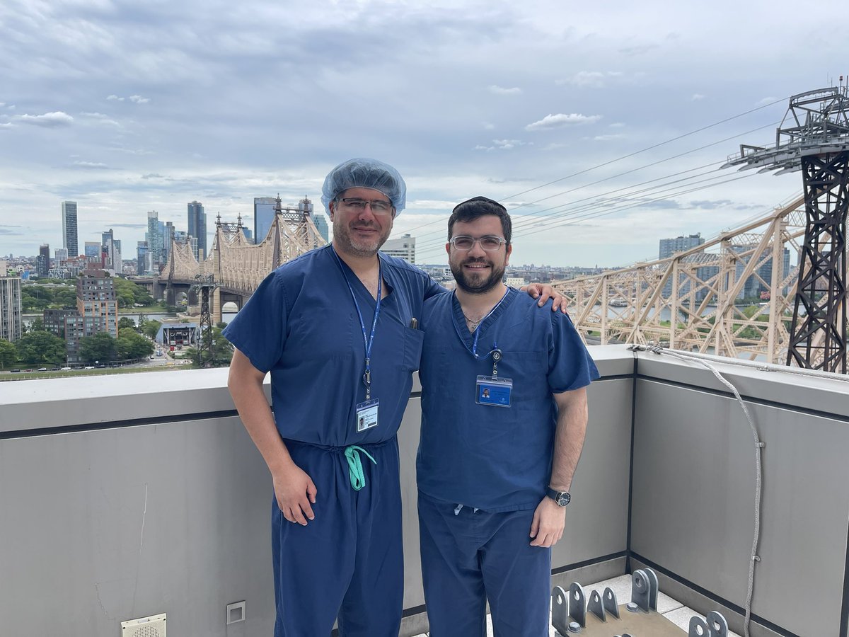 MarceloMass96's tweet image. What an enriching experience!! Just finished an obervership with the SRM team @MSKCancerCenter . A huge thank you to the Grand Master @SaveYourSexLife and @jmfm1612, for sharing their immense knowledge and expertise!!
#urology #UroSoMe