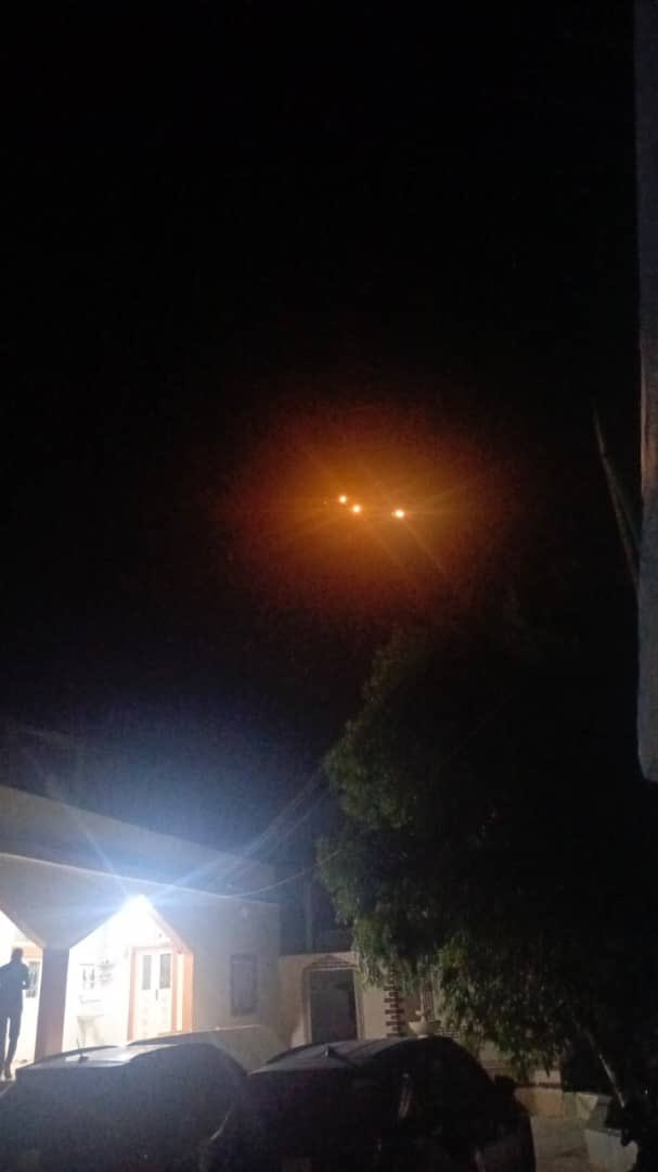 markito0171's tweet image. 🇮🇱warplane dropped flairs tonight- probably "final warning"
south Syria