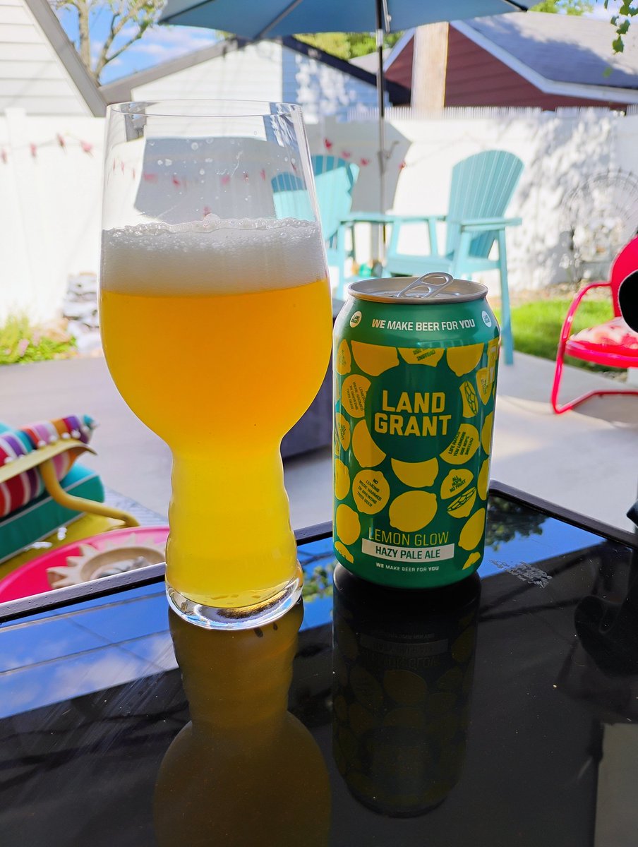 BeerSnobSean's tweet image. My last can of @LandGrantBeer Lemon Glow, a 5.7% hazy pale ale. Light and refreshing with a nice citrus lemon flavor. An excellent summer beer. #beer @DrGoodBeer @barrelaged_Art @qblacklock @scottvillers @Just4BeerLovers @PaulKasten6 @adam98586090 @MrZolioo @NoBeerNoLife_SJ