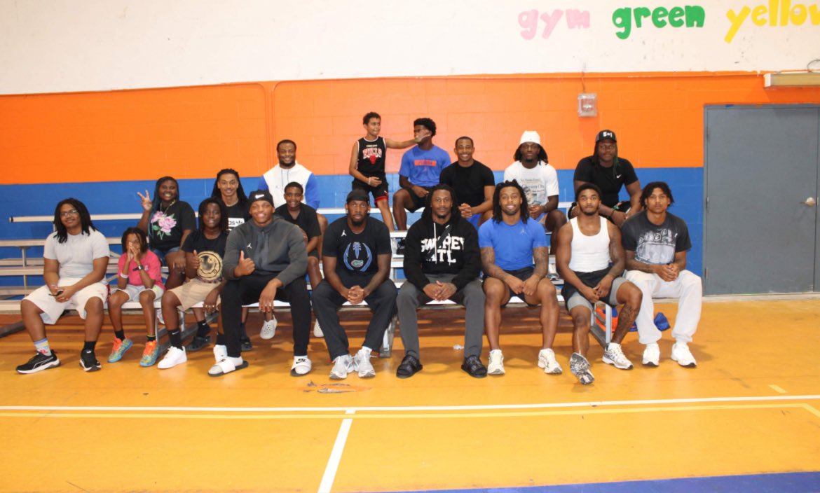 1v_world's tweet photo. These kids are working hard every day, and we’re here to support them in any way we can. It was powerful to have a conversation with them about making good choices and understanding the impact of bad ones. @Fl_Victorious #FVfoundation https://t.co/1ZkEXQvLR9